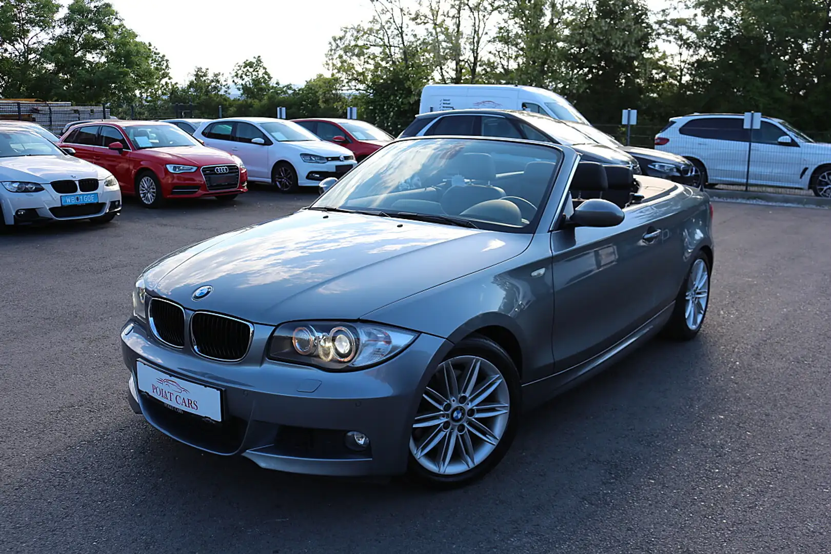 BMW 123 d Cabrio M-Paket Vollausstattung Aut. Grau - 2