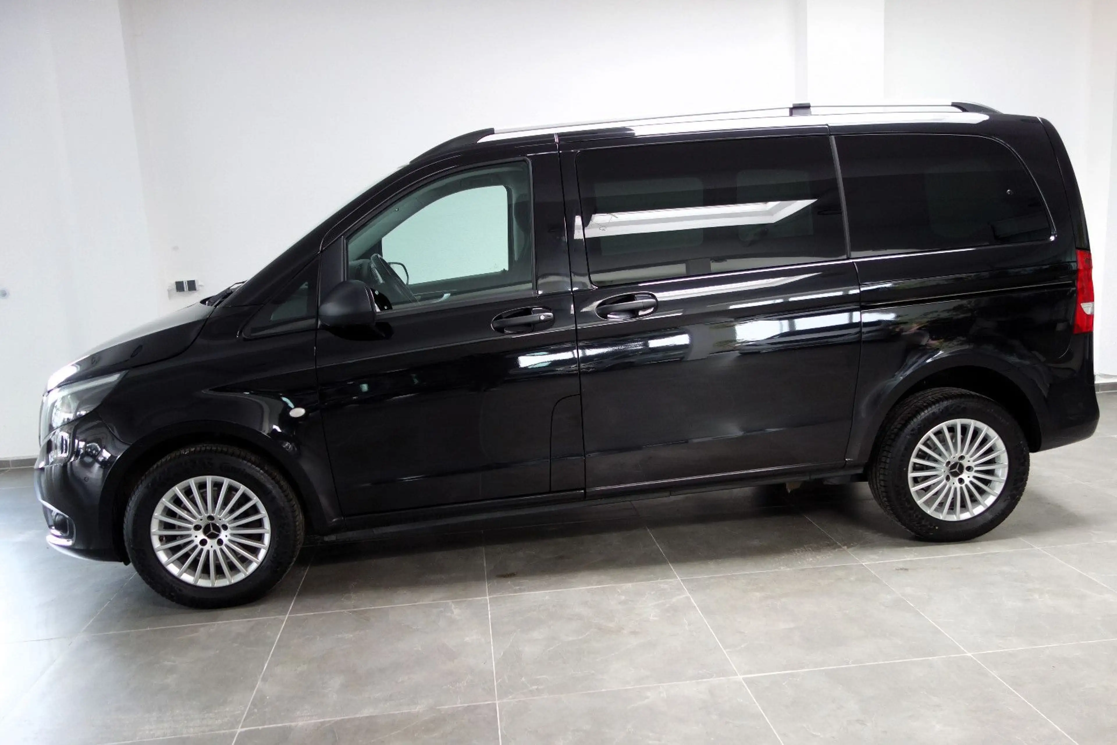 Mercedes-Benz Vito 124 CDI Tourer Edition 9G-Tronic/Klima/17-Z — photo 3