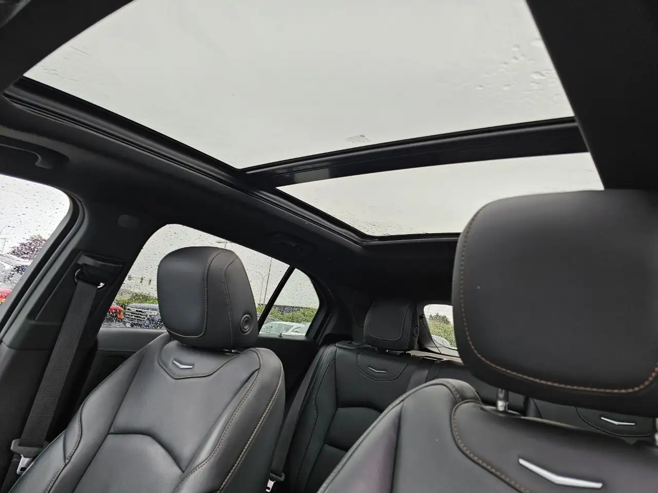 Cadillac XT4 снимка Cadillac XT4