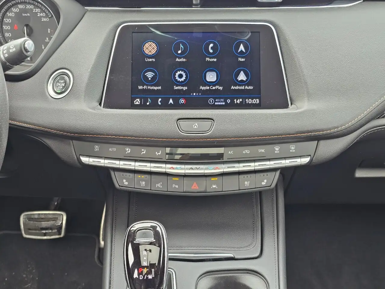 Cadillac XT4 снимка Cadillac XT4