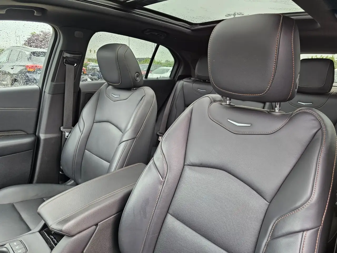 Cadillac XT4 снимка Cadillac XT4