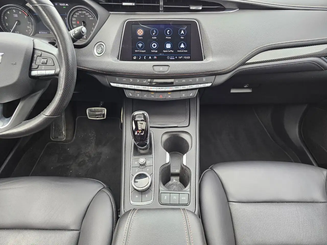 Cadillac XT4 снимка Cadillac XT4