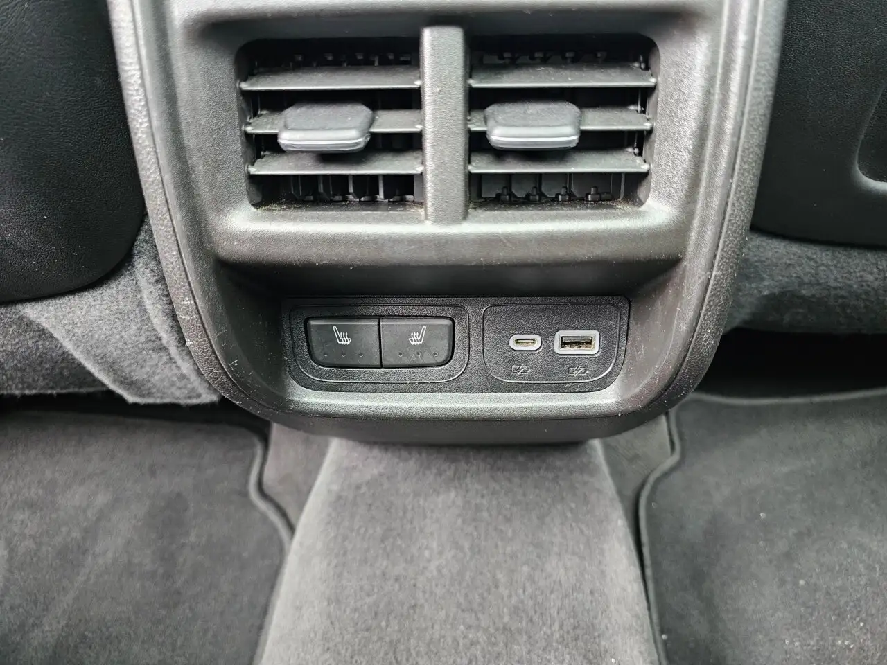 Cadillac XT4 снимка Cadillac XT4