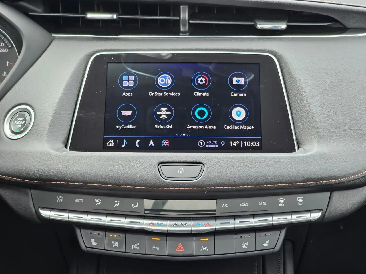 Cadillac XT4 снимка Cadillac XT4