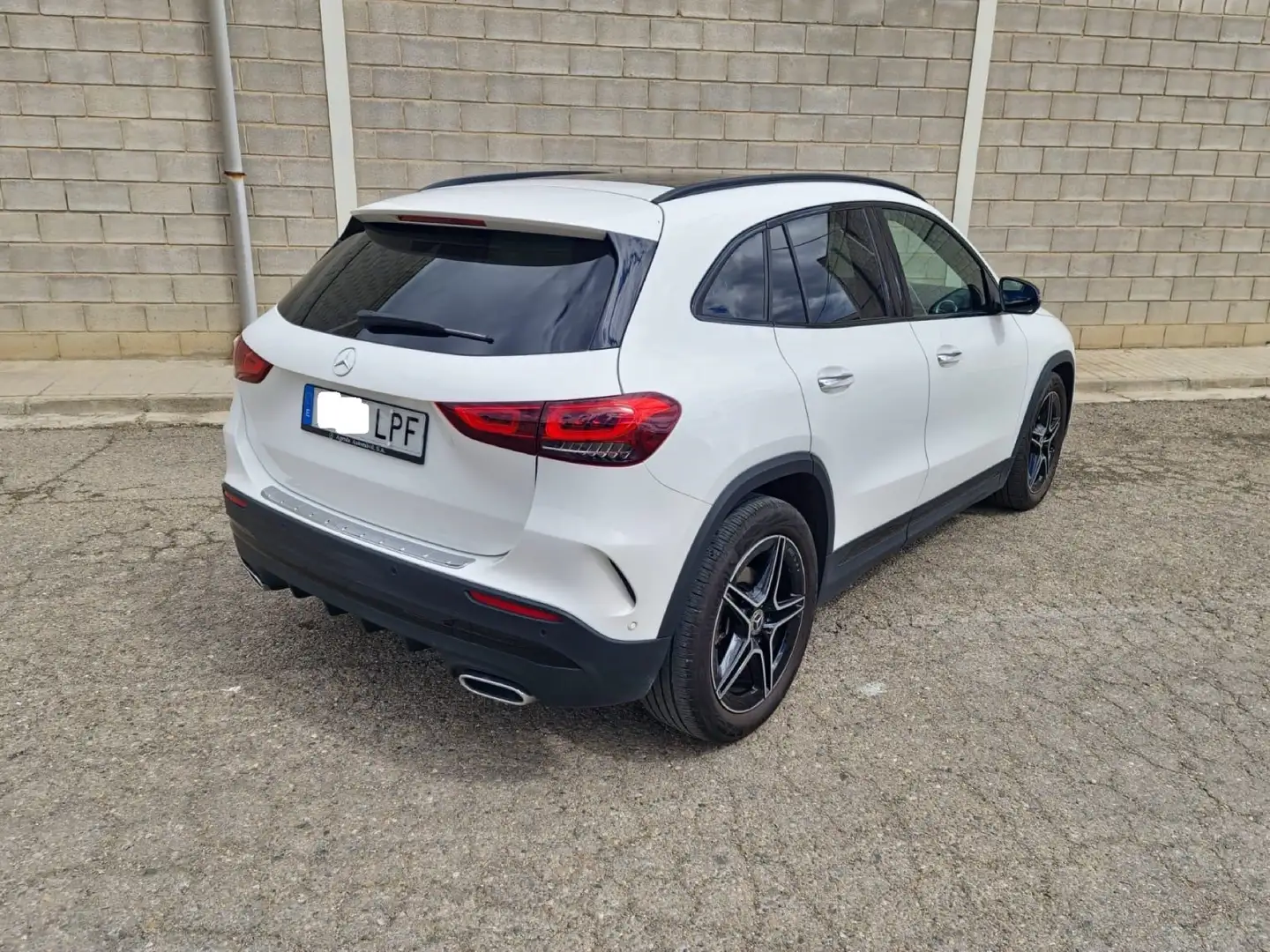 Mercedes-Benz GLA 200 200d 8G-DCT Blanco - 2