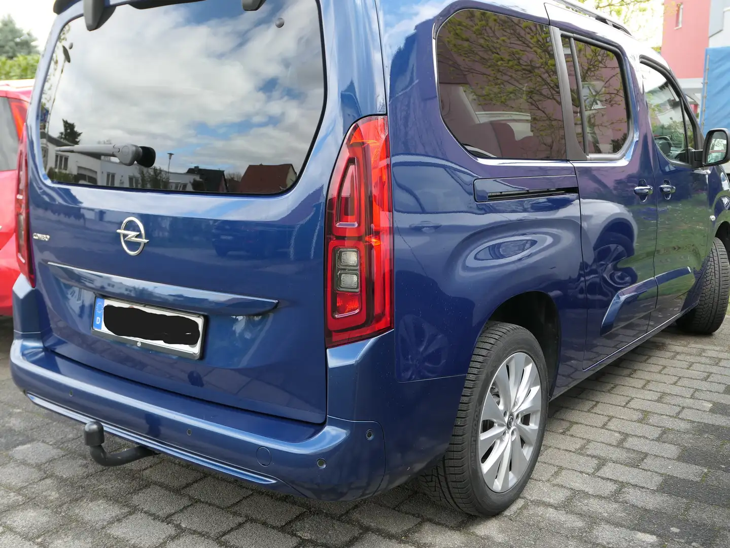 Opel Combo Combo Life 1.5 D Start/Stop Ultimate Bleu - 1