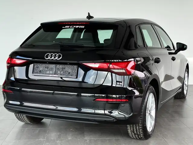 Audi A3 view 13