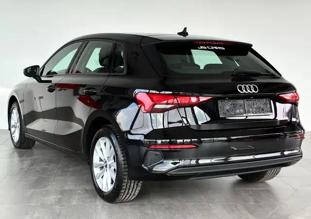 Audi A3 view 10