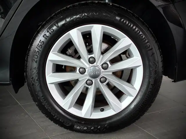Audi A3 view 8