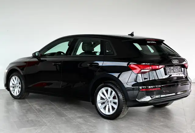 Audi A3 view 9