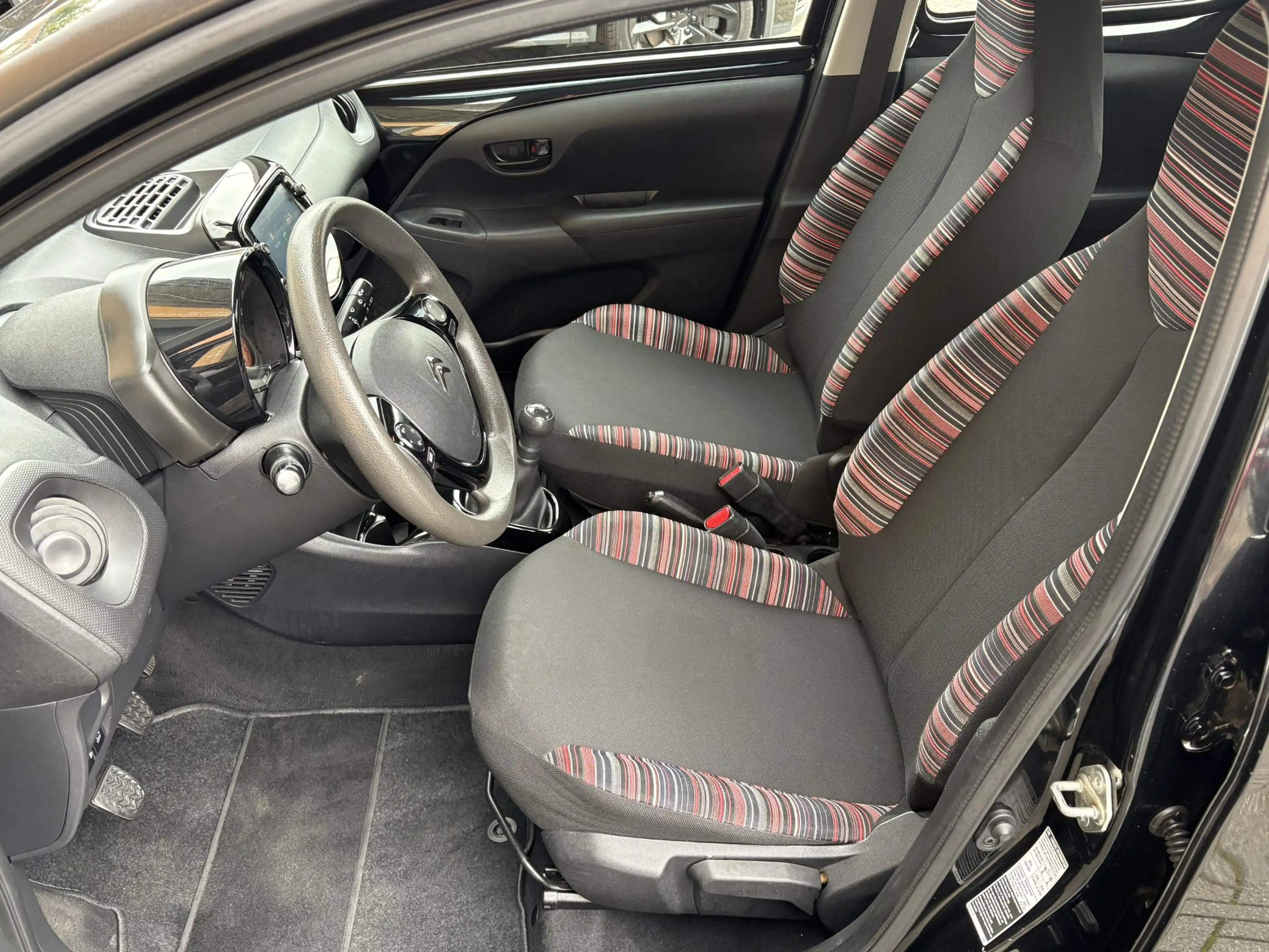 Citroen C1 1.0 Feel 5-DEURS AIRCO/CARPLAY/CAMERA/NL-AUTO — photo 33