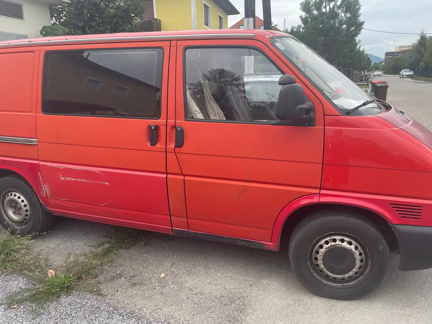 Volkswagen T4 Eurovan LR 1,9 TDI Rot - 1