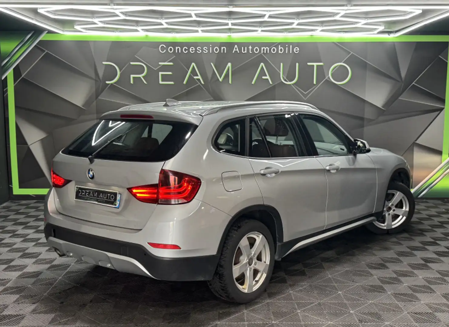 BMW X1 (E84) SDRIVE18DA 143CH XLINE Gris - 2