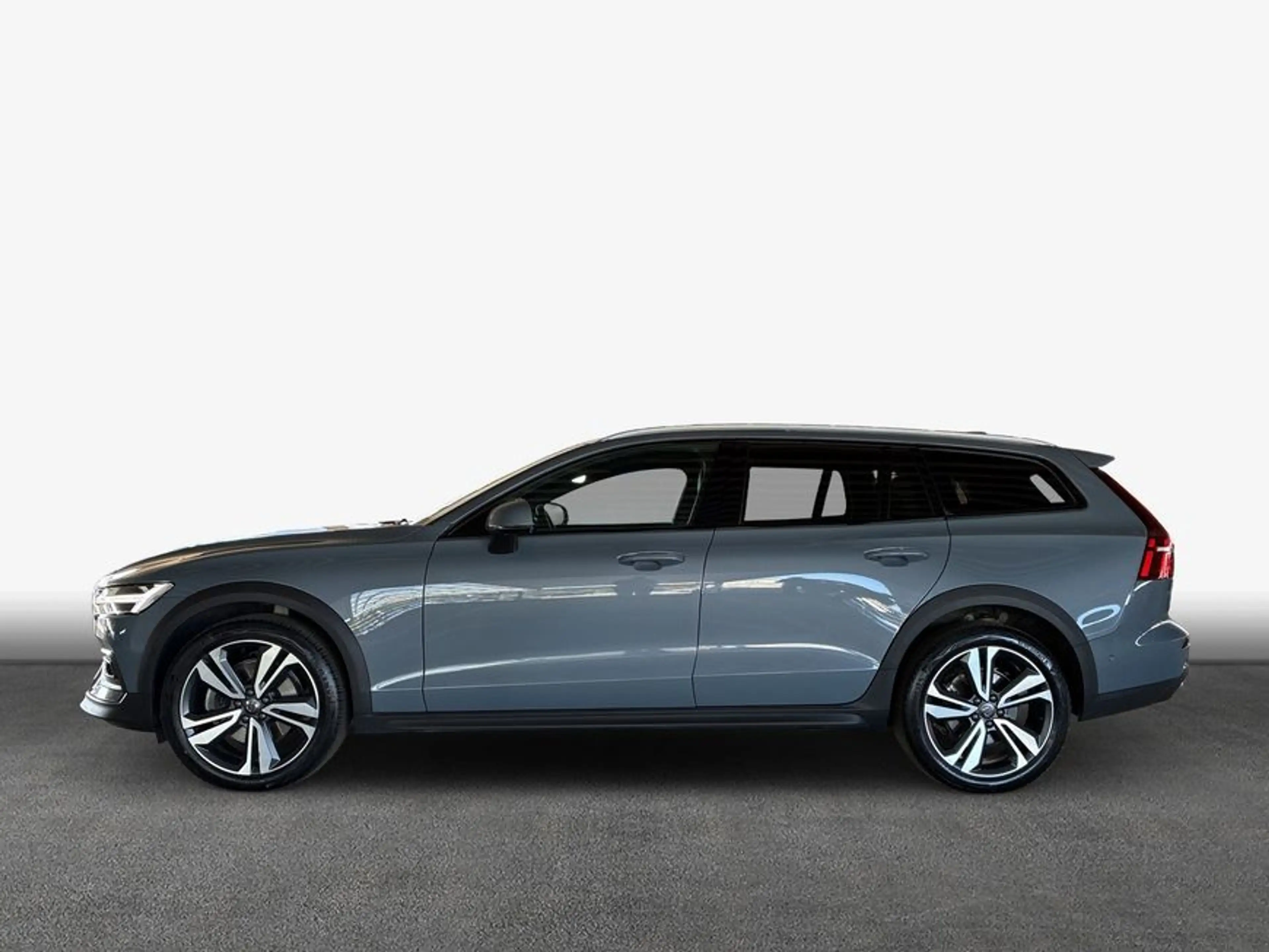 Volvo V60 Cross Country V60 Cross Country B4 D AWD Ultimate — photo 6