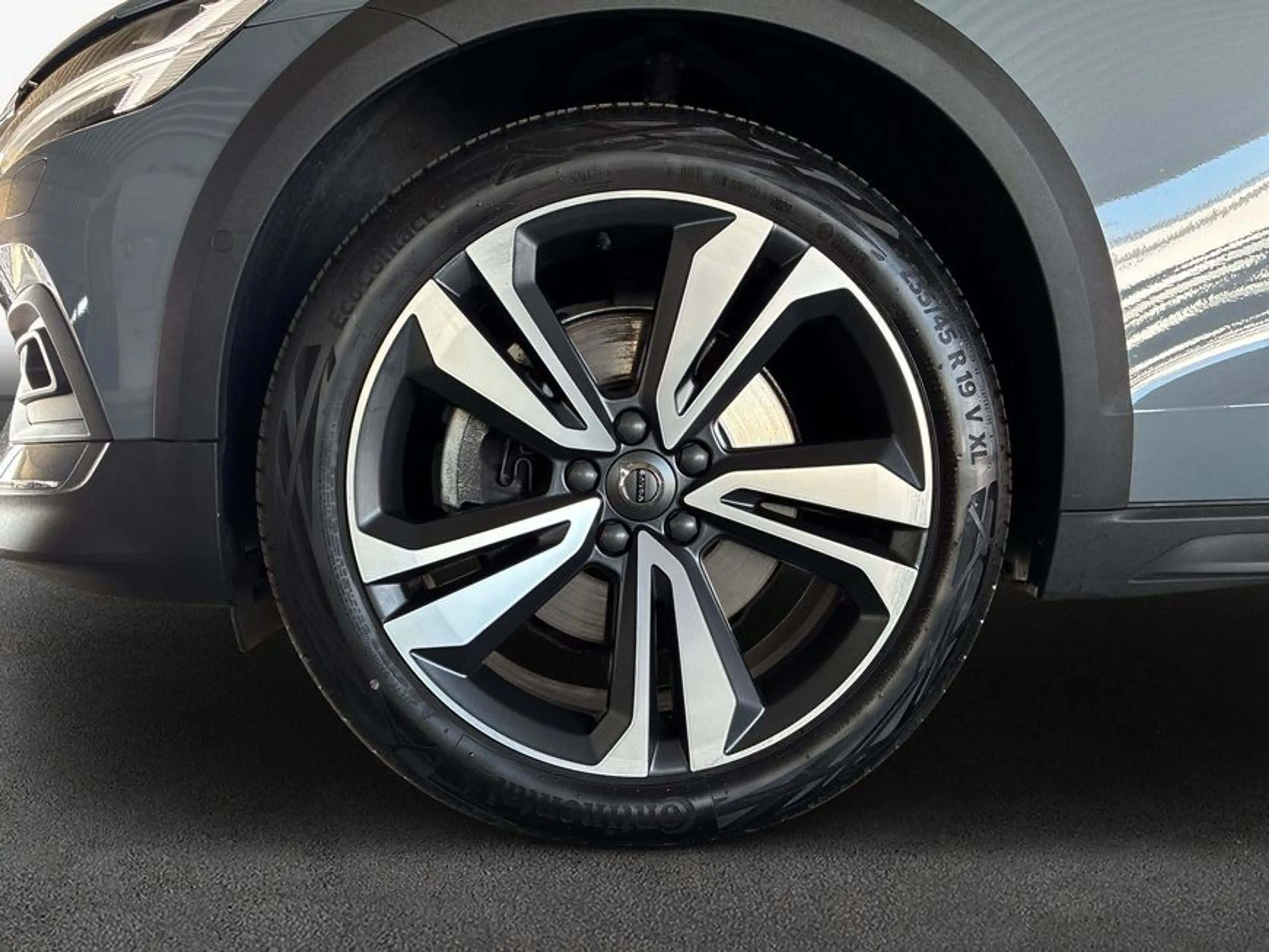 Volvo V60 Cross Country V60 Cross Country B4 D AWD Ultimate — photo 9