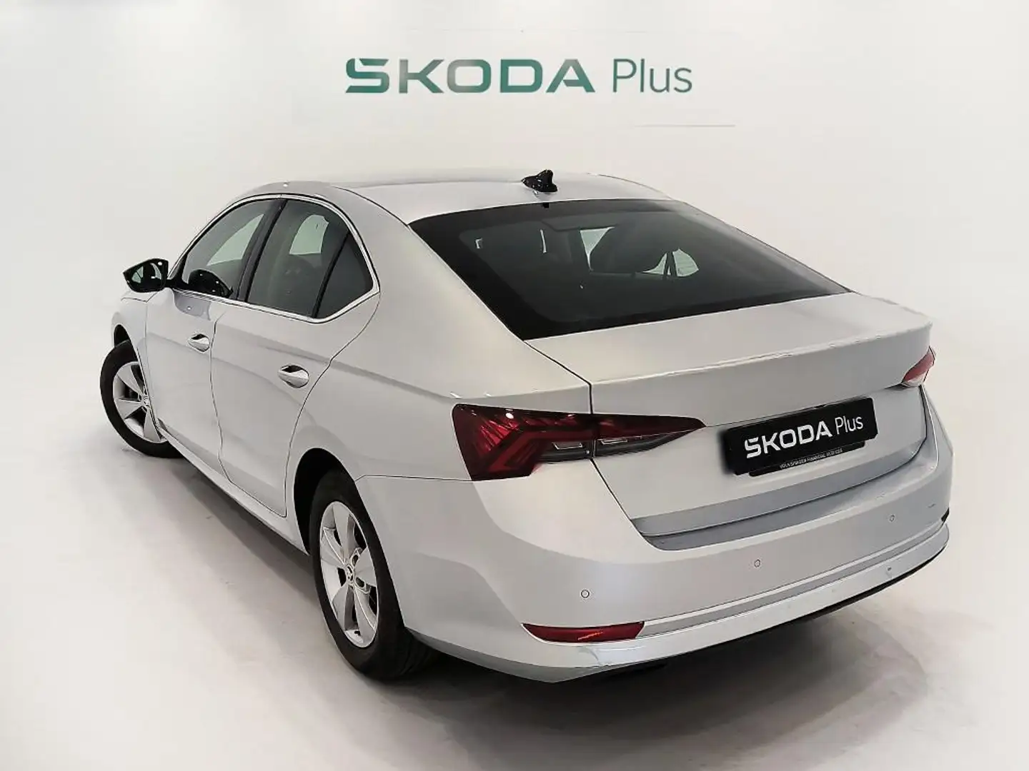 Skoda Octavia 2.0TDI Ambition DSG 110kW Argent - 2