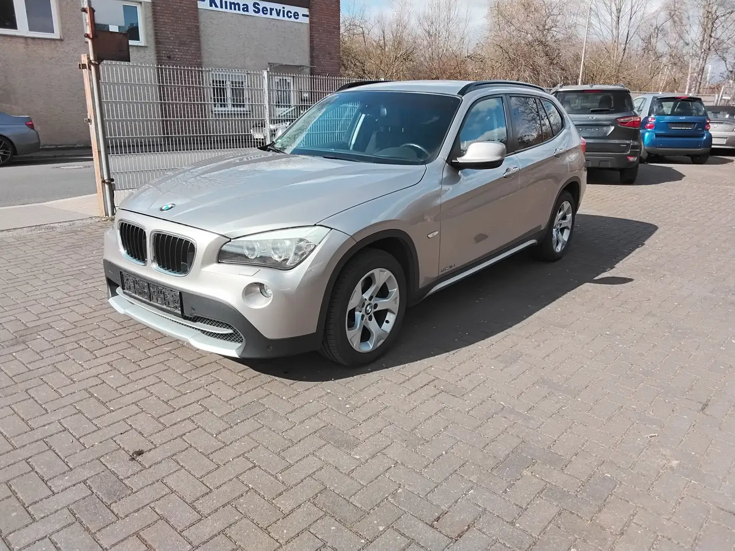 BMW X1 18 i sDrive  KLIMA SH XENON  2.HAND Gris - 1