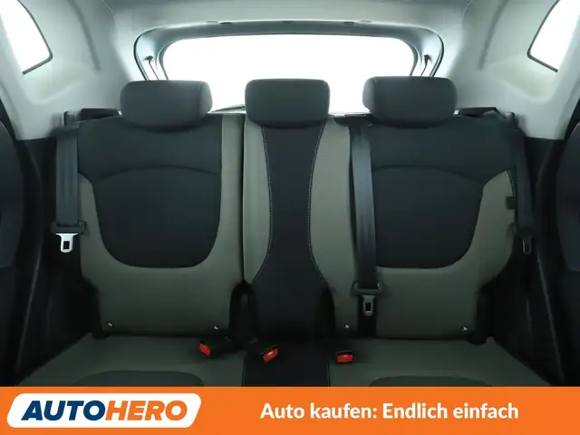 Renault Captur view 15