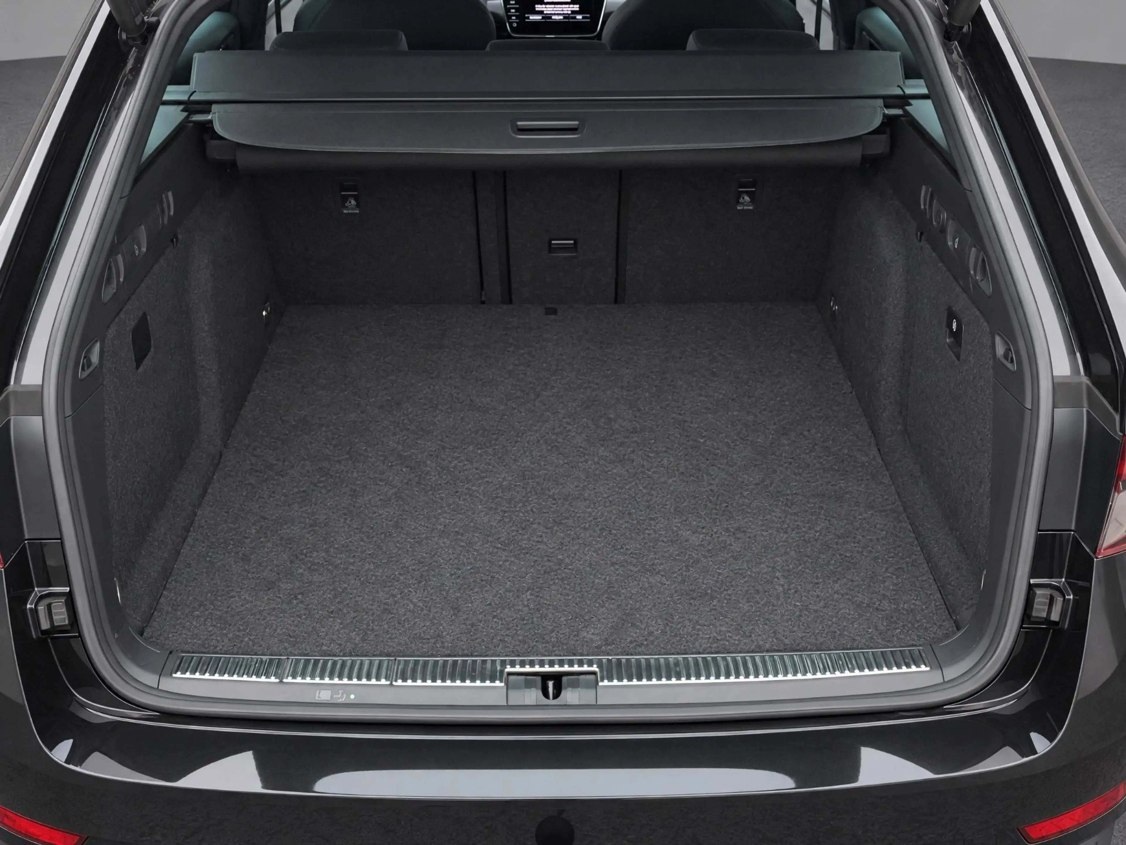 Skoda Superb 1.4 TSI iV 218pk DSG Sportline Business · Apple/An — photo 5