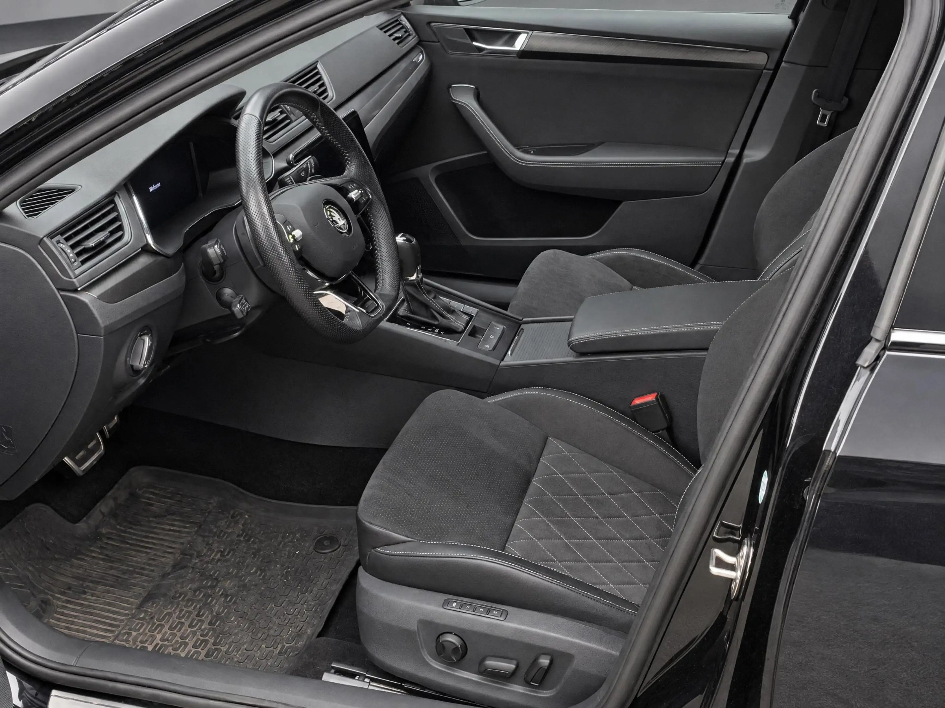 Skoda Superb 1.4 TSI iV 218pk DSG Sportline Business · Apple/An — photo 13