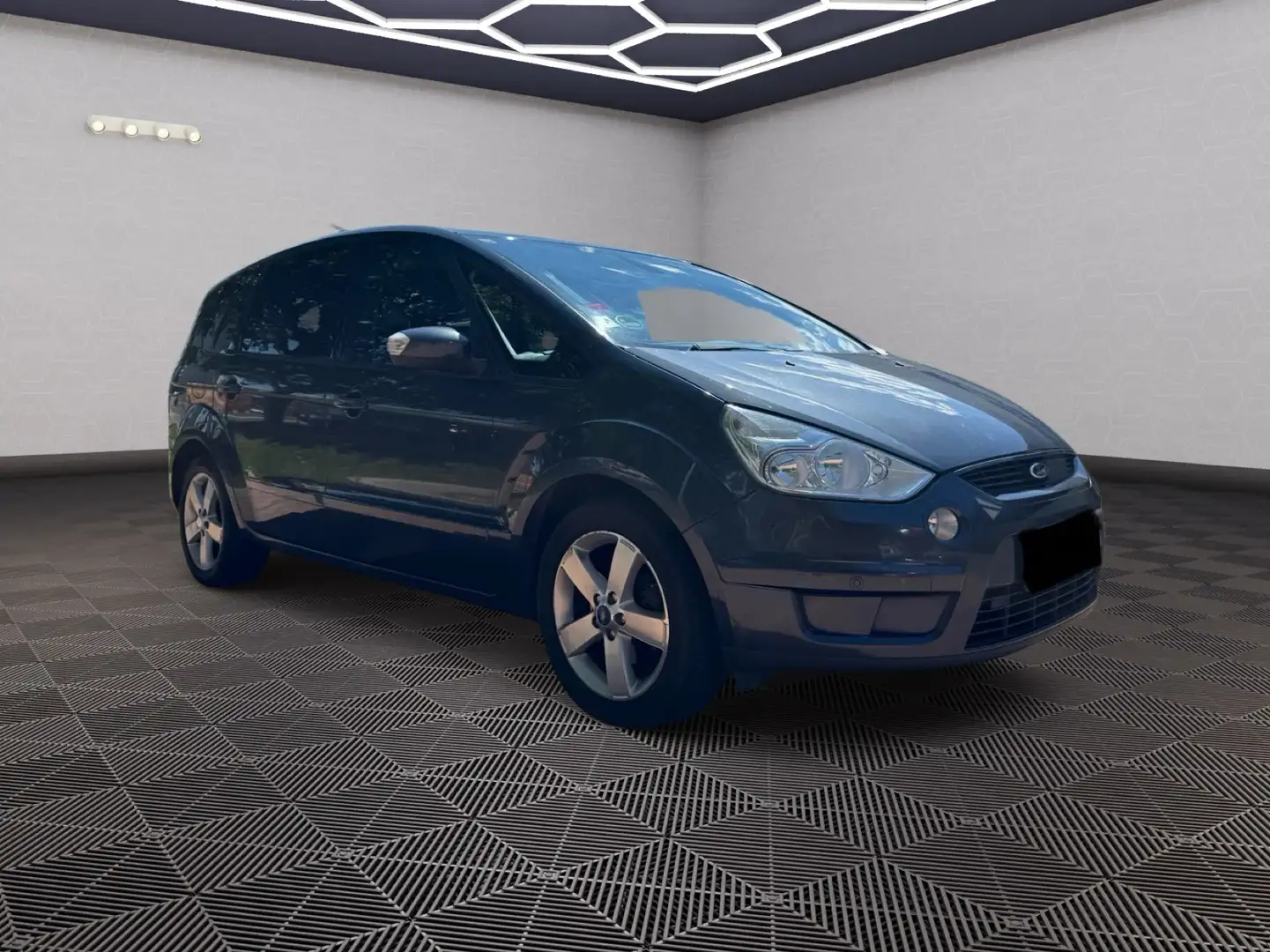 Ford S-Max Titanium 2,0 TDCi DPF Aut. Grau - 1