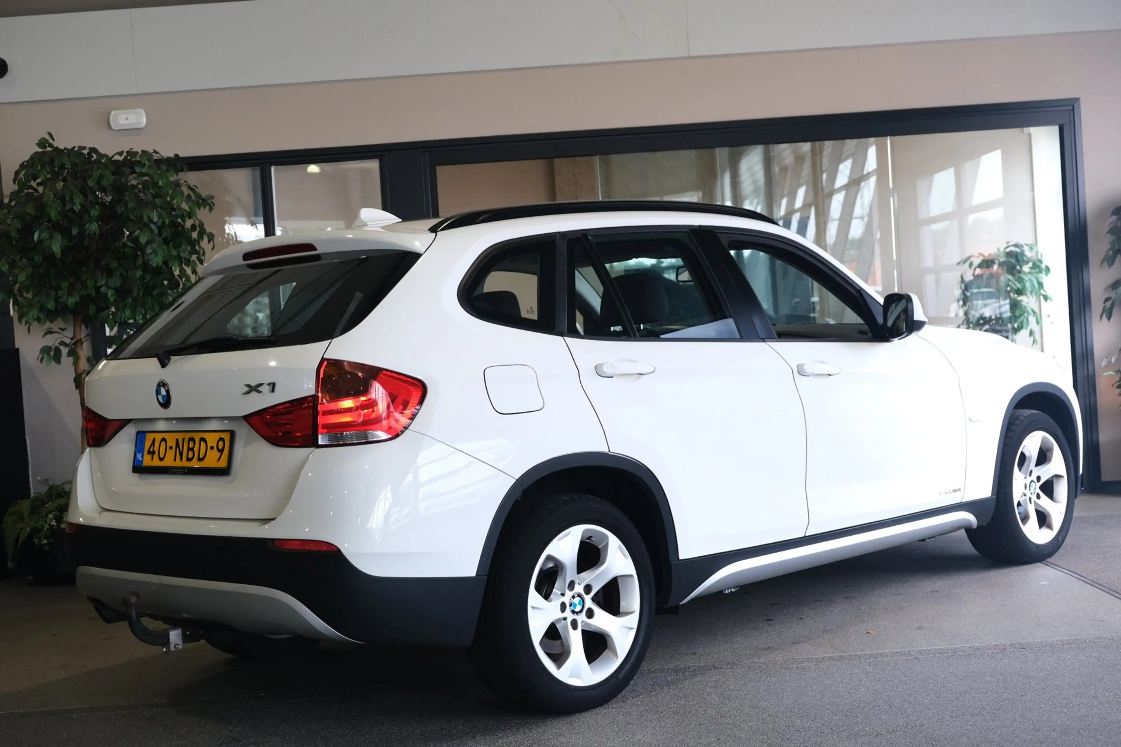BMW X1 SDrive18i Executive Navi Cruise PDC Trekhaak — photo 8
