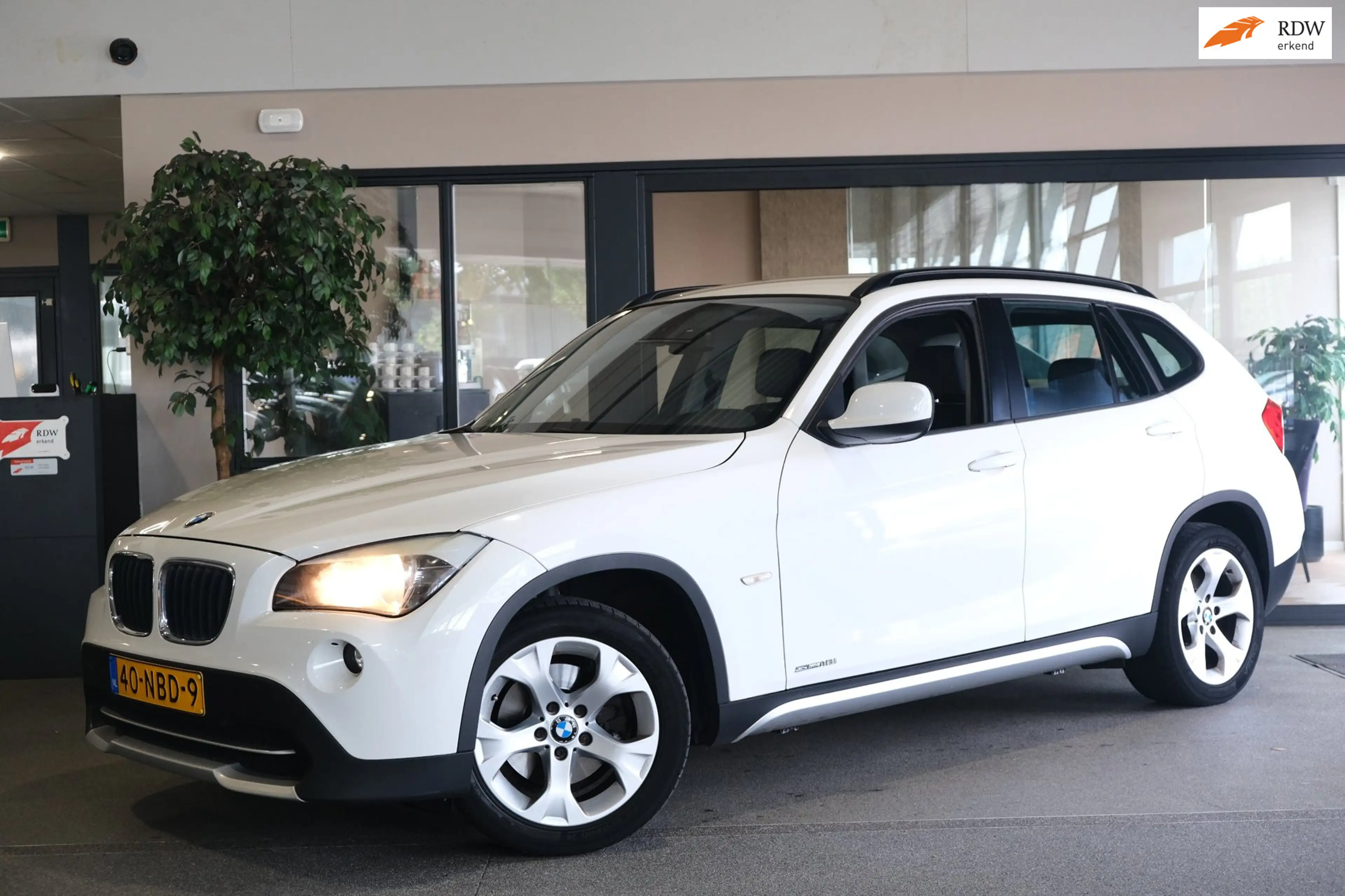 BMW X1 SDrive18i Executive Navi Cruise PDC Trekhaak