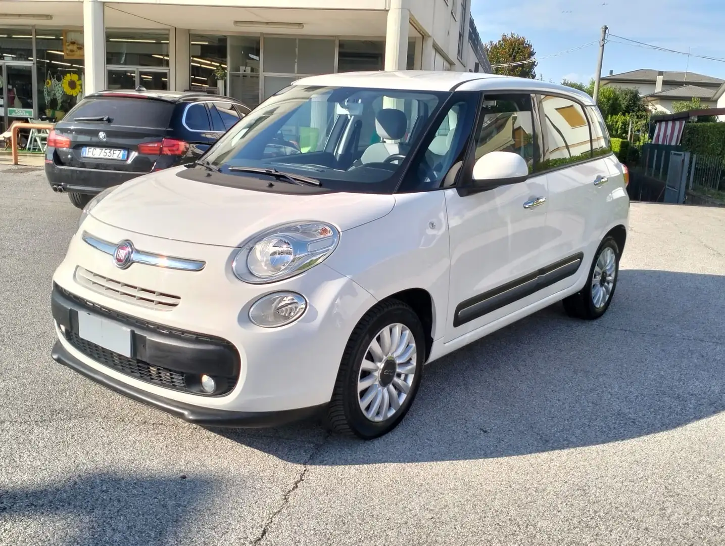 Fiat 500L 1.3 MJT DIESEL LOUNGE Blanc - 1