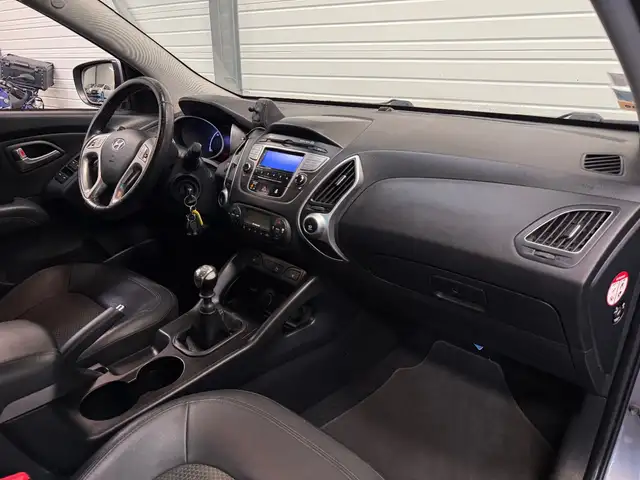 Hyundai ix35 view 12