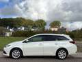 Toyota Auris Touring Sports 1.8 Hybrid Dynamic Go Automaat ECC Weiß - thumbnail 2