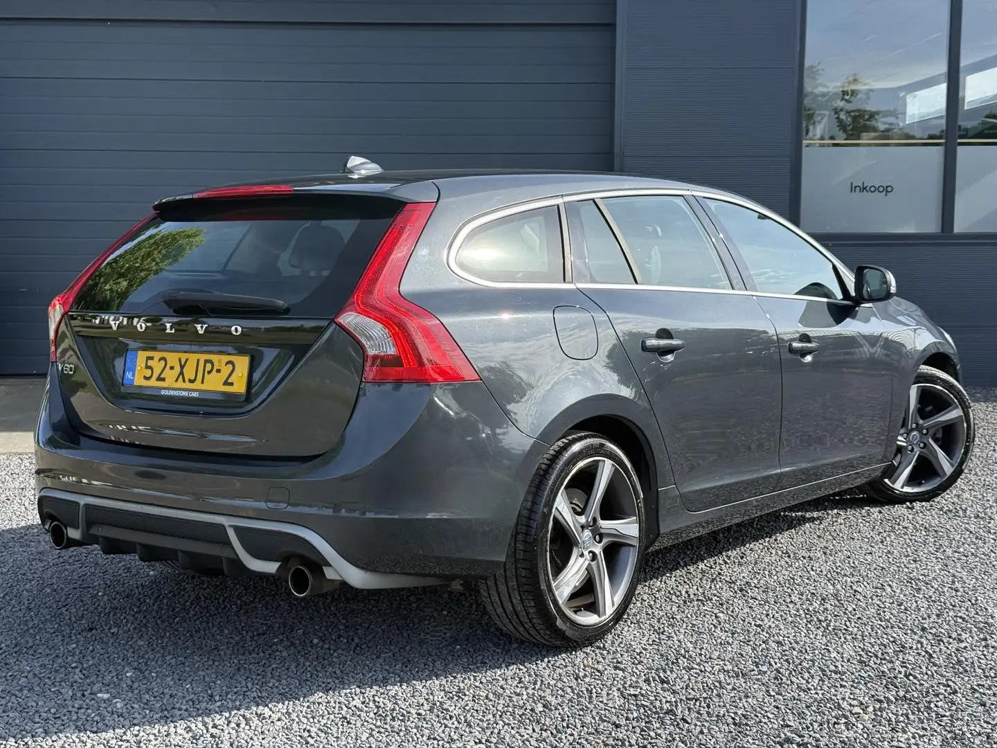 Volvo V60 1.6 T3 R-Design 1e Eigenaar,Navi,Leder,Pdc,Dealer siva - 2