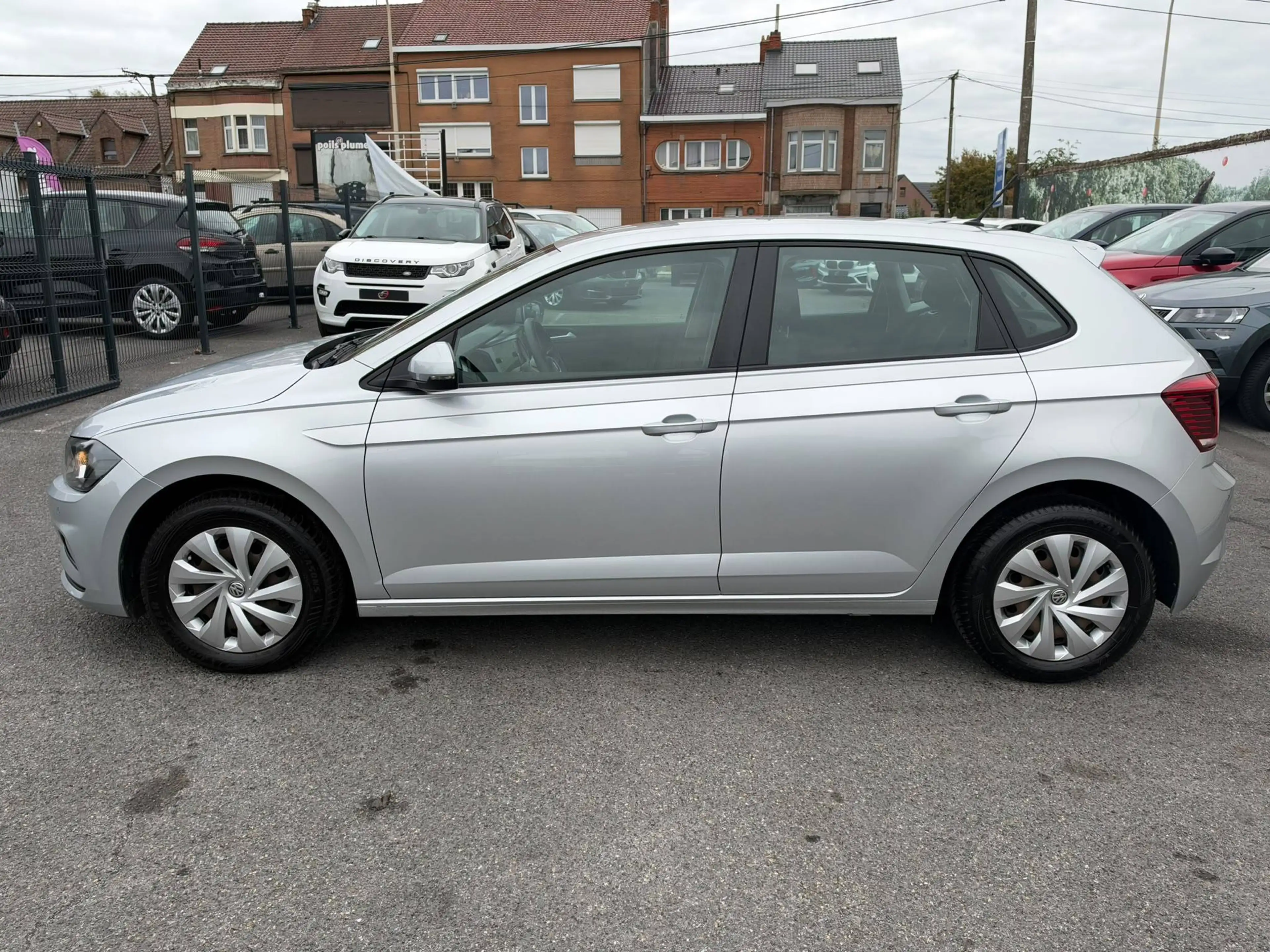 Volkswagen Polo Polo 1.0i / NEW MODEL / ETAT NEUF / FULL SERVICE BOOK !!! — photo 11