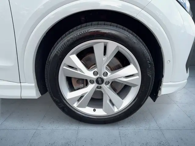 Audi Q4 E-Tron view 7