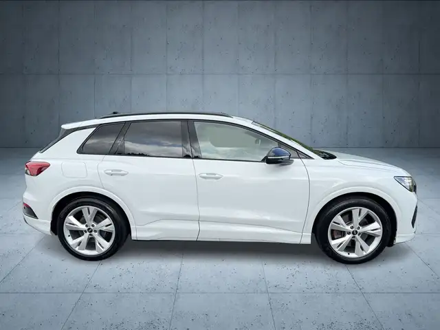 Audi Q4 E-Tron view 6
