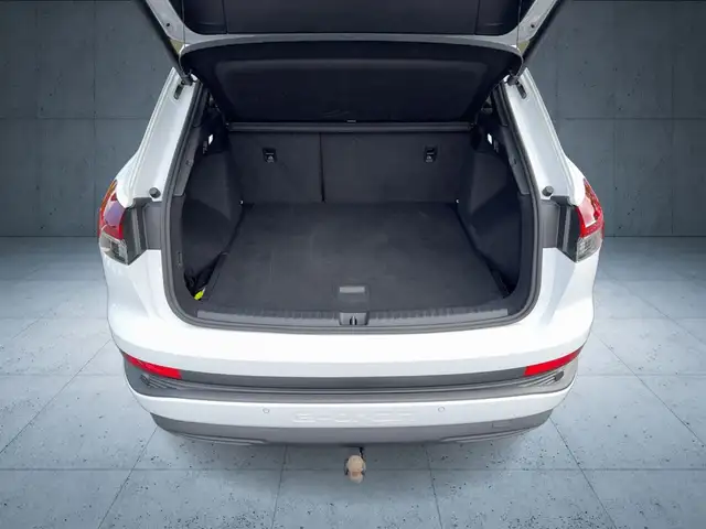 Audi Q4 E-Tron view 13
