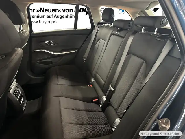 BMW 3 Series view 8
