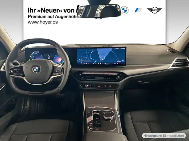 BMW 3 Series view 5