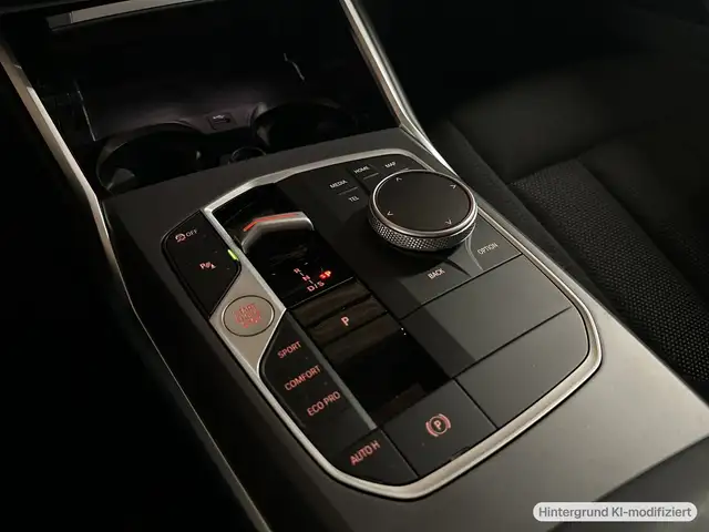 BMW 3 Series view 13