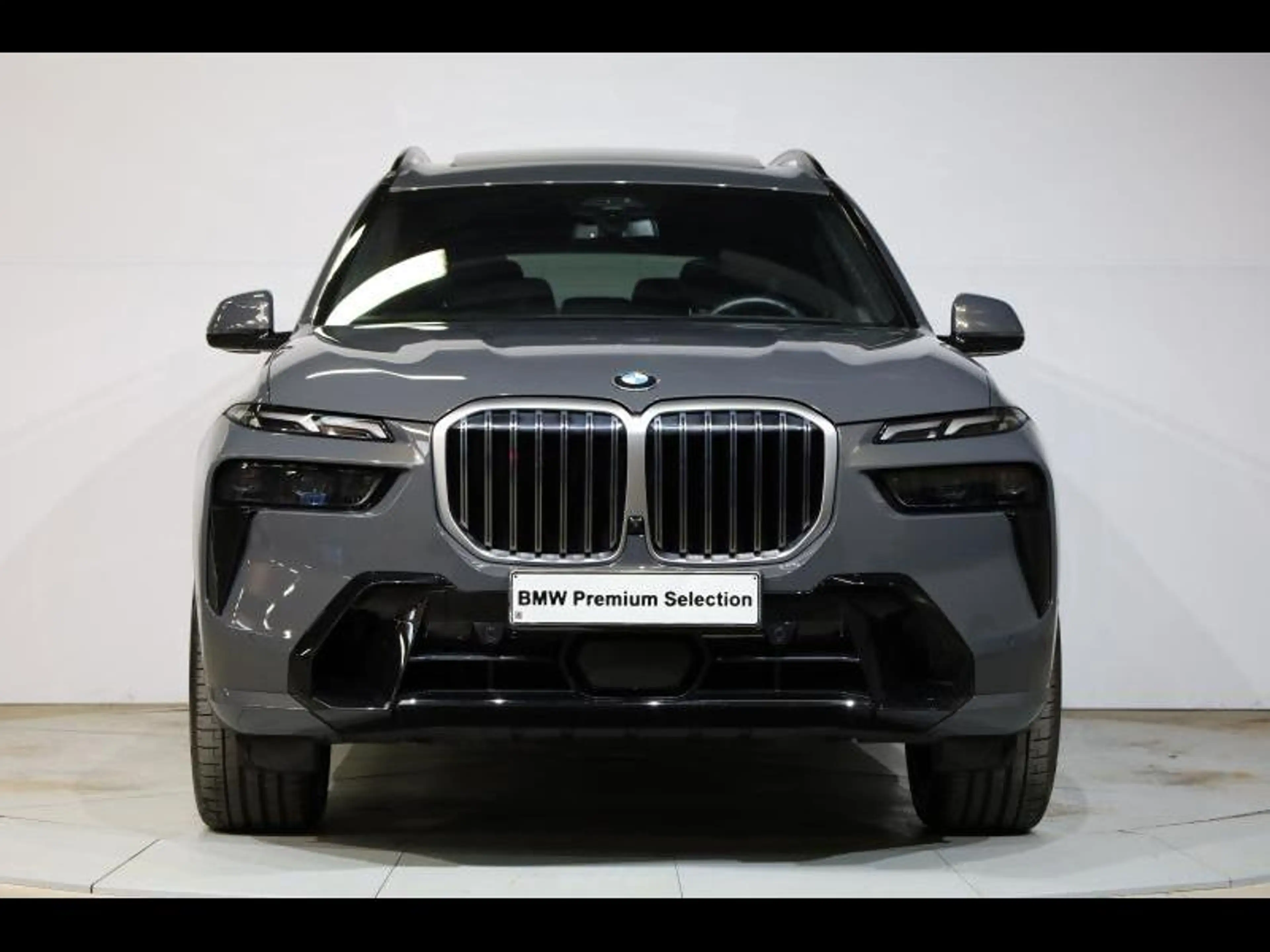 BMW X7 xDrive40d Kit M Sport — photo 2