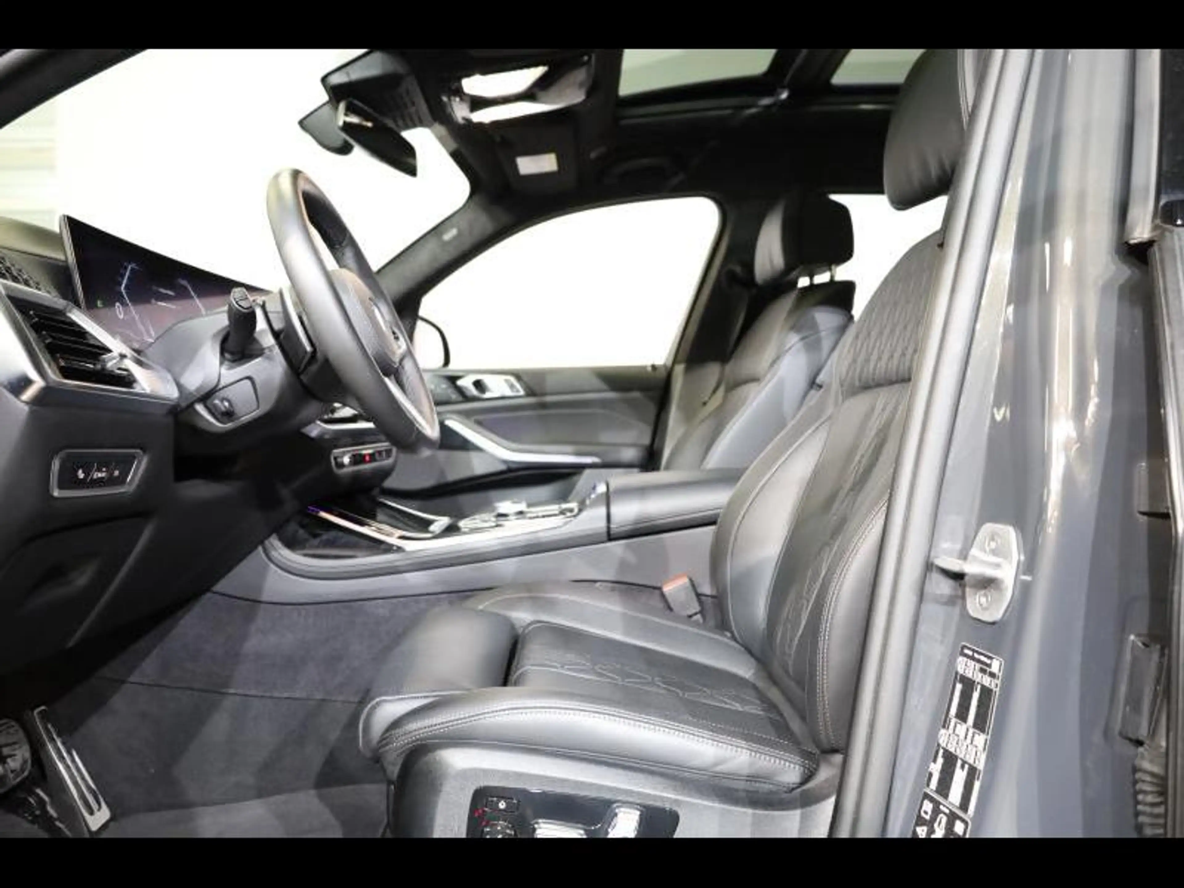 BMW X7 xDrive40d Kit M Sport — photo 9