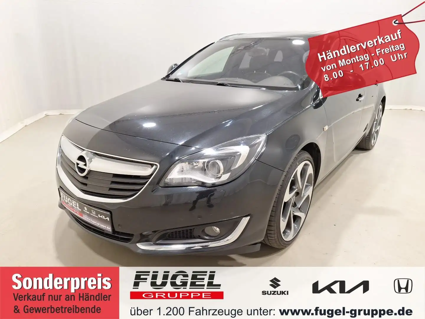 Opel Insignia 2.0 CDTI Business Innovation 4x4 Pano|Navi|AHK|Led Nero - 1