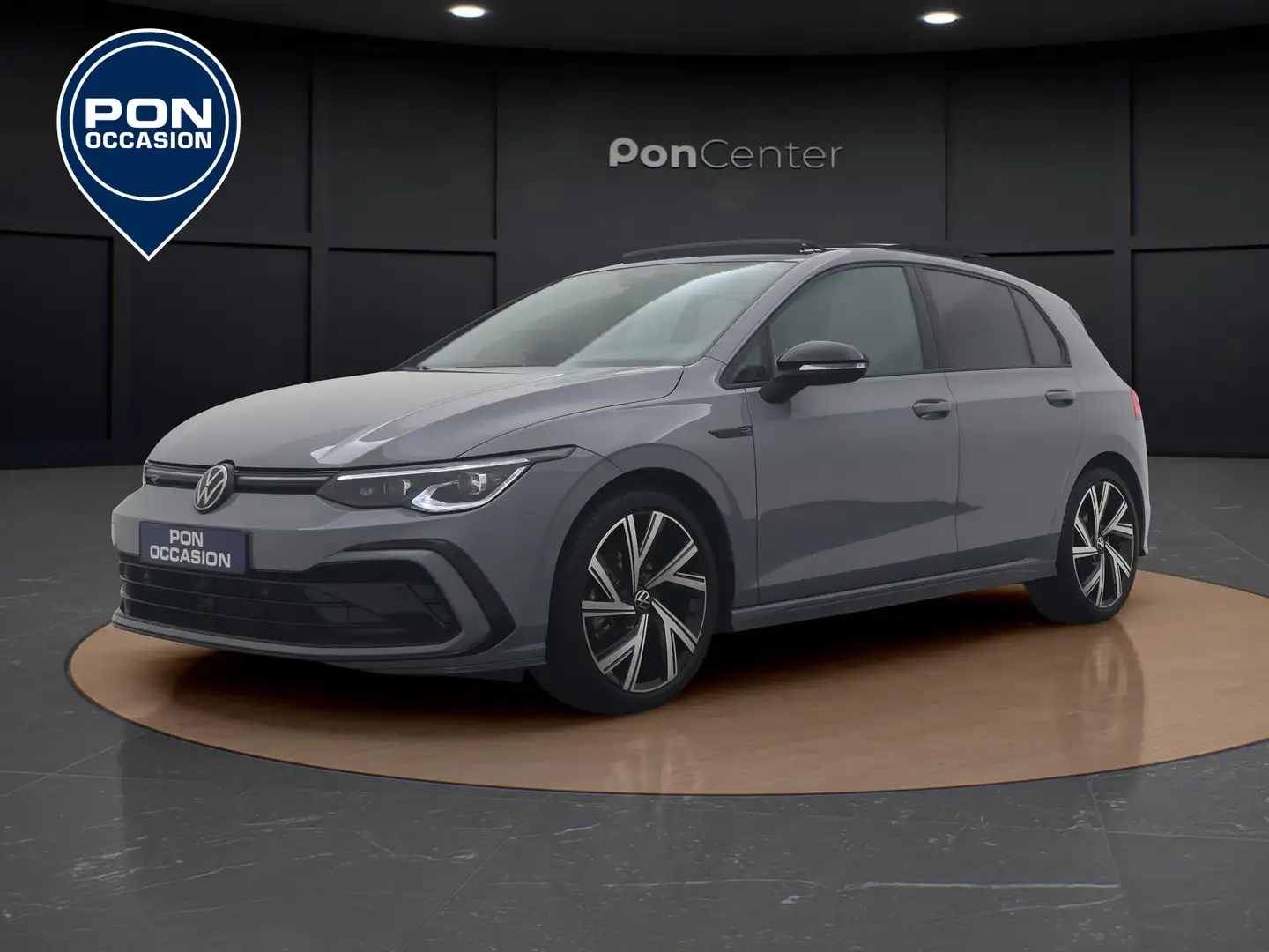 Volkswagen Golf 1.5 eTSI 150 PK DSG R-Line | Panoramadak | Black S Grijs - 1