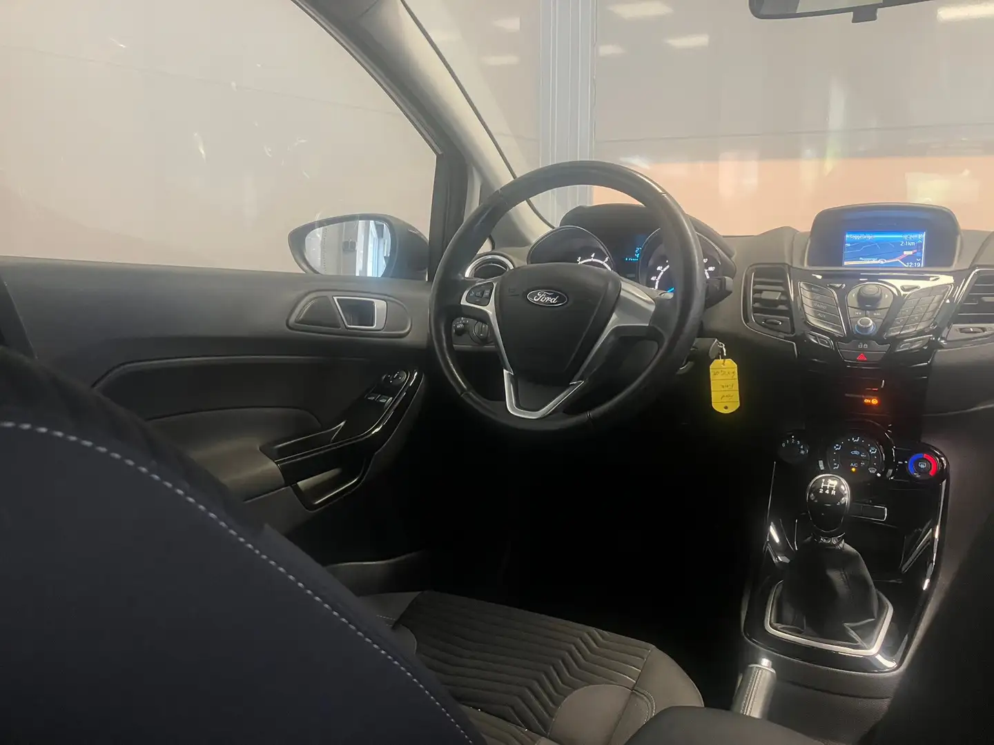 Ford Fiesta Titanium 1.0EcoBoost | Navigatie | Lichtmetalen ve Schwarz - 2