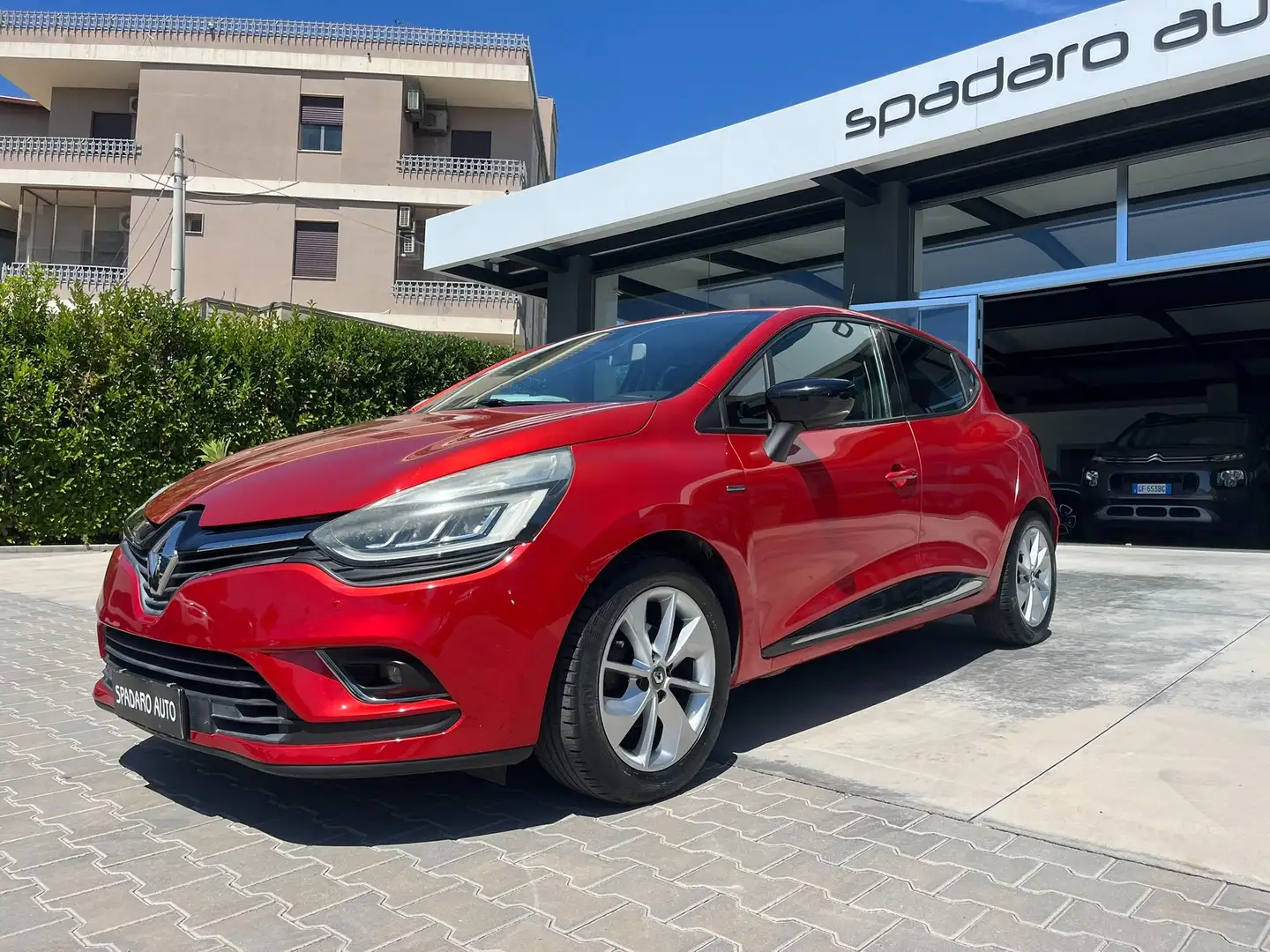 Renault Clio 0.9 tce energy Intens 90 CV Rouge - 2