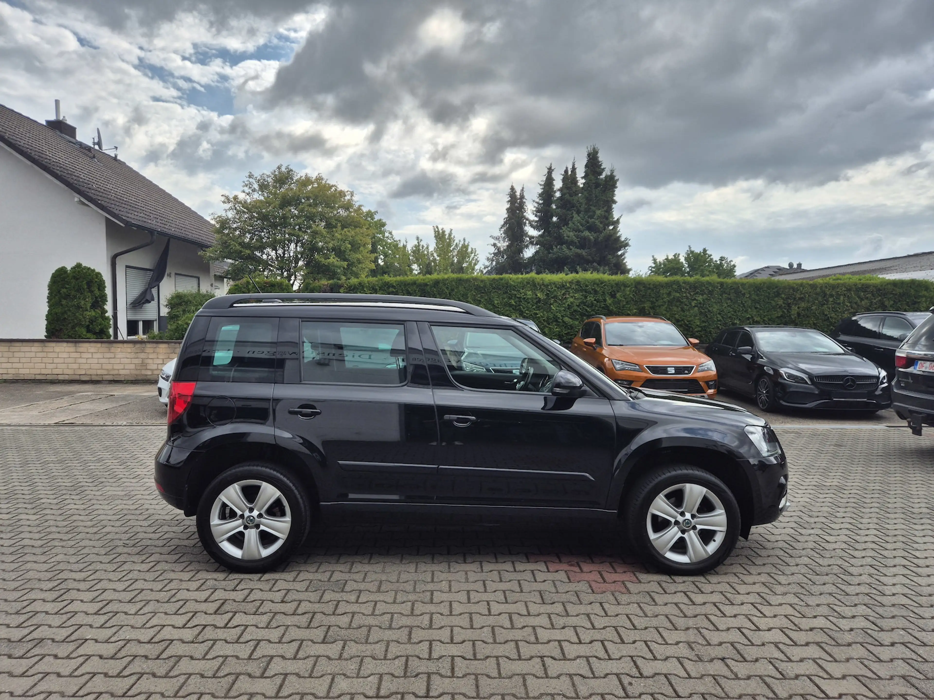 Skoda Yeti Drive Automatik, Bi-Xenon, Einparkhilfe, Klima, — photo 8