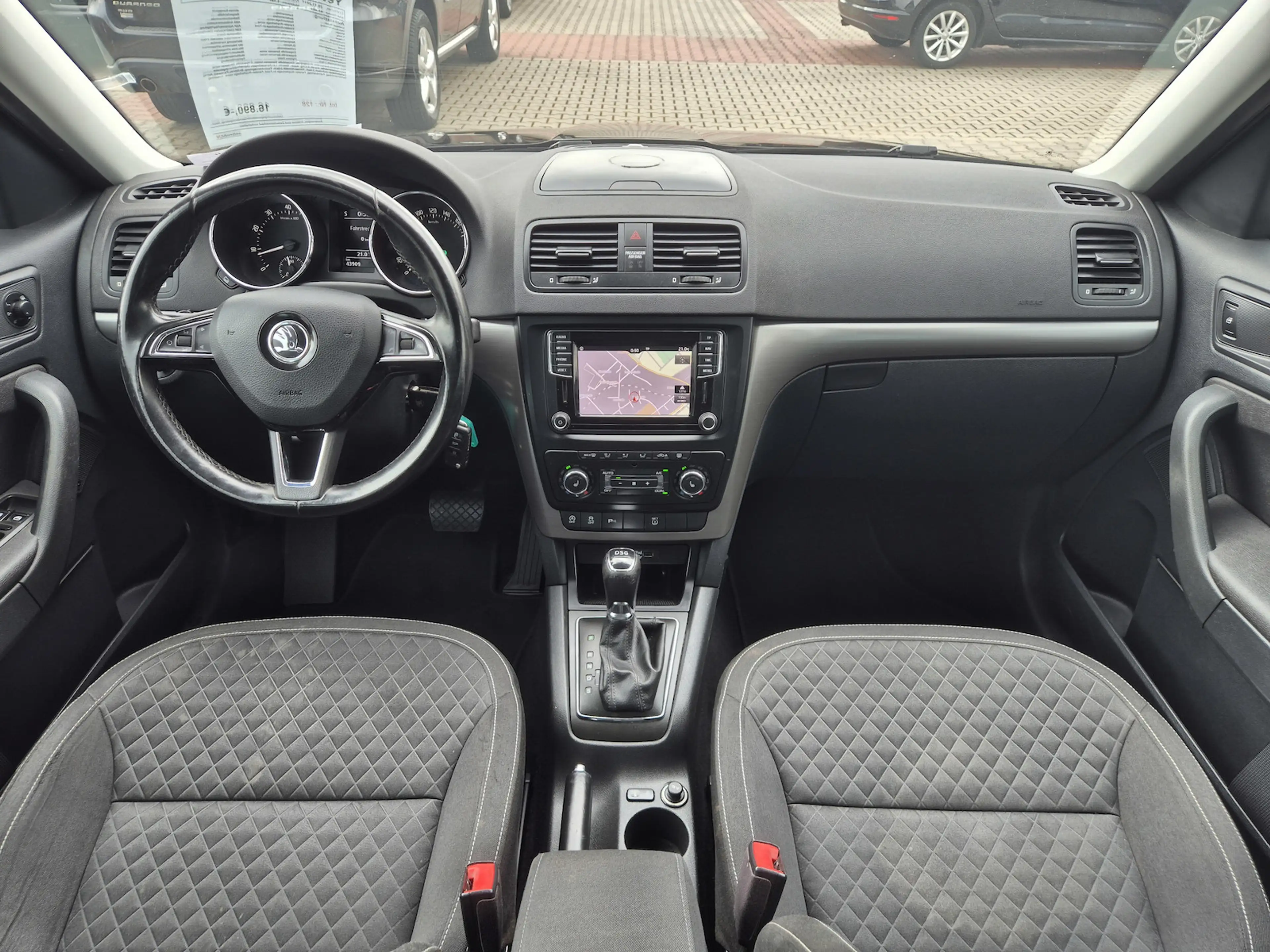Skoda Yeti Drive Automatik, Bi-Xenon, Einparkhilfe, Klima, — photo 10