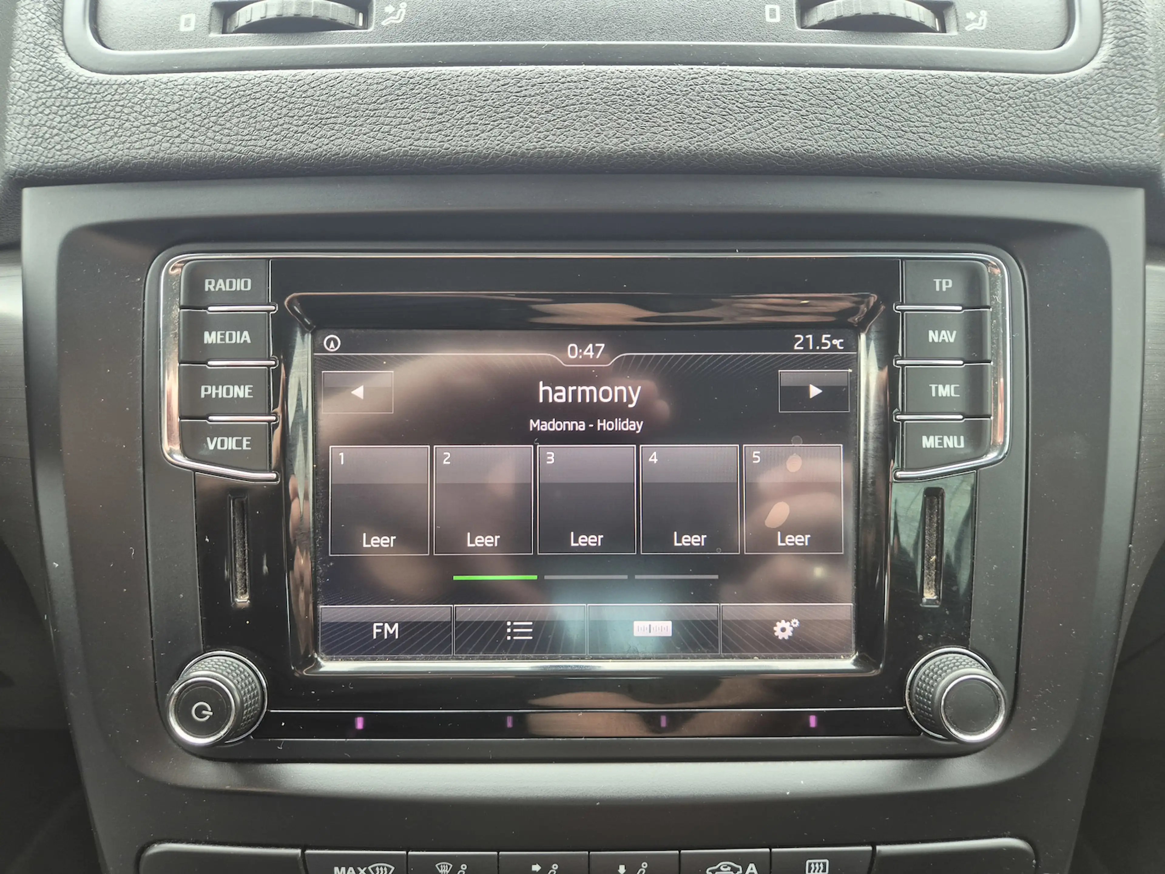 Skoda Yeti Drive Automatik, Bi-Xenon, Einparkhilfe, Klima, — photo 15