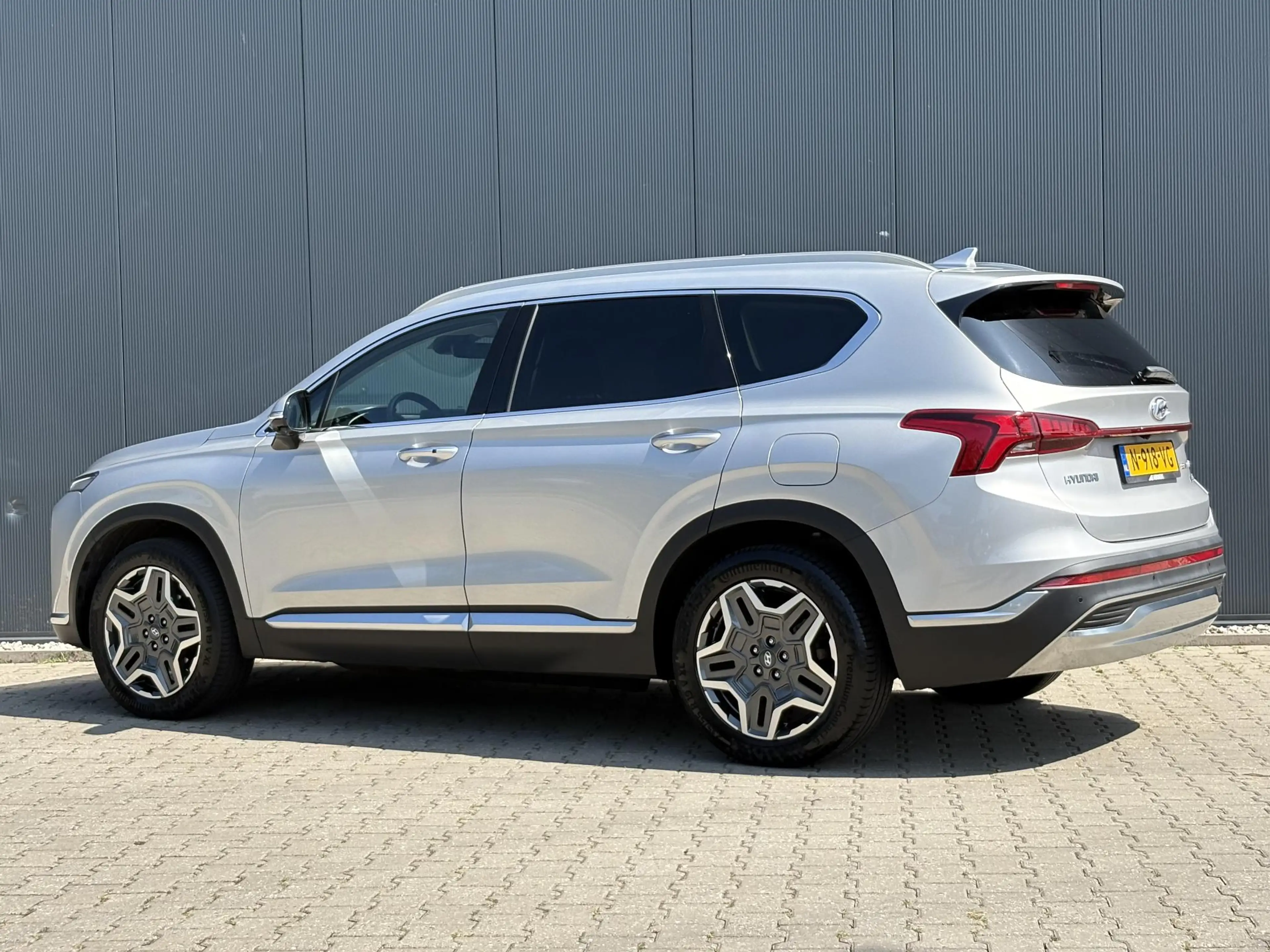 Hyundai SANTA FE 1.6 T-GDI PHEV Premium Sky 7p. SOH 100% / Elektris — photo 10