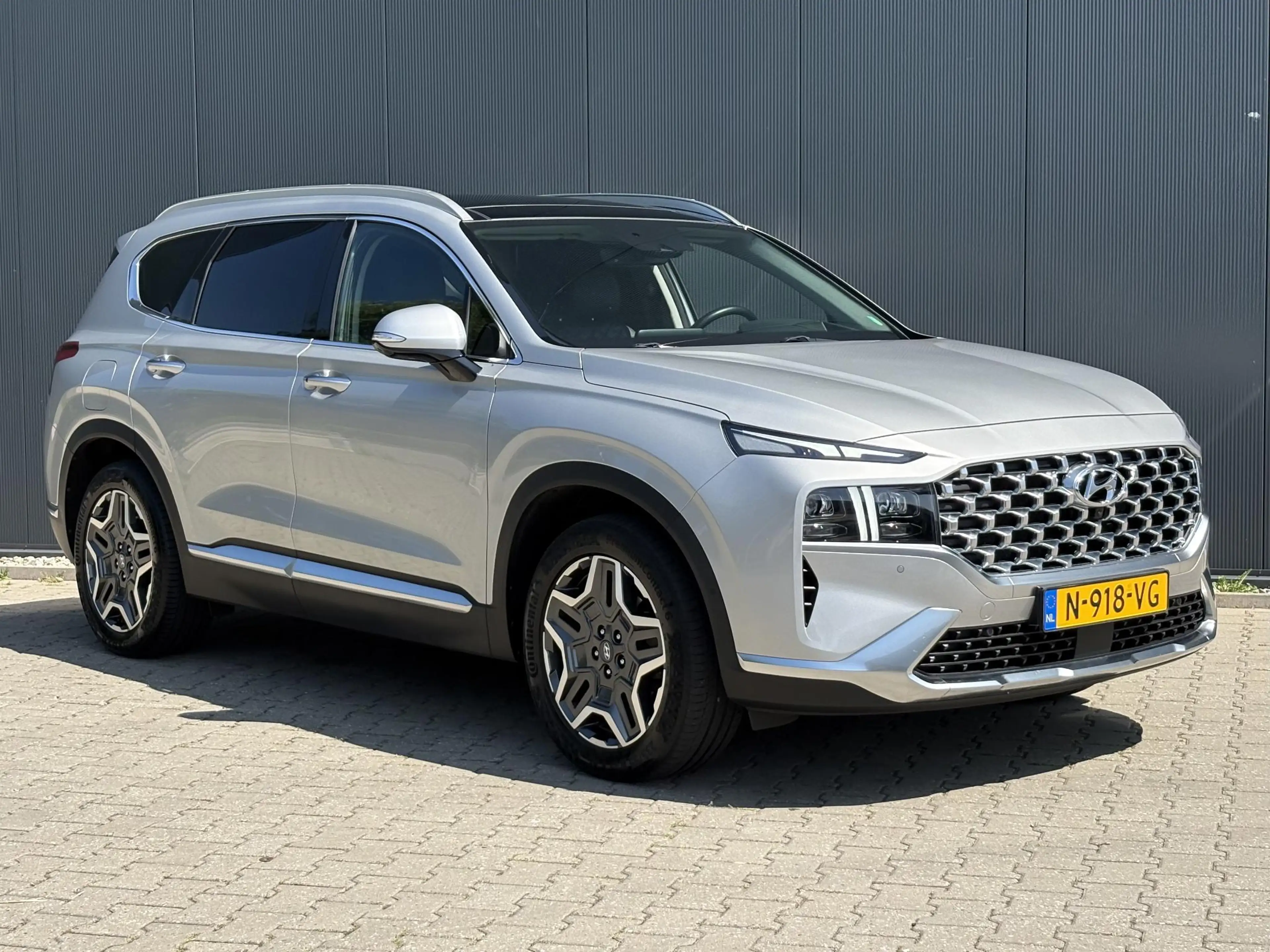 Hyundai SANTA FE 1.6 T-GDI PHEV Premium Sky 7p. SOH 100% / Elektris — photo 13