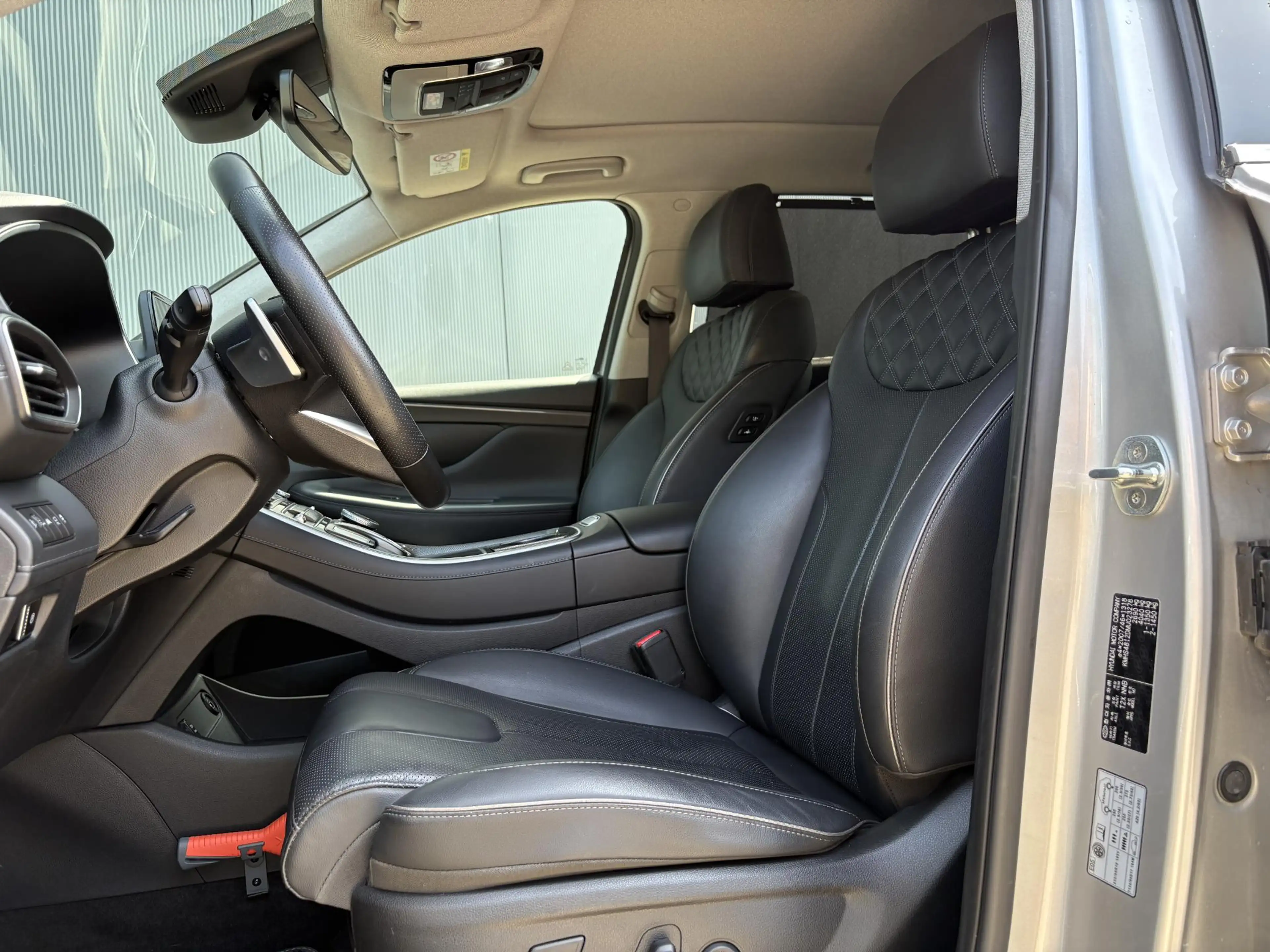 Hyundai SANTA FE 1.6 T-GDI PHEV Premium Sky 7p. SOH 100% / Elektris — photo 17